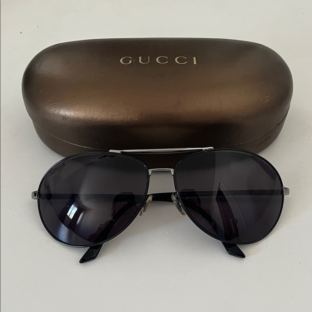 Gucci Black Lens Aviator Sunglasses with Brown Case